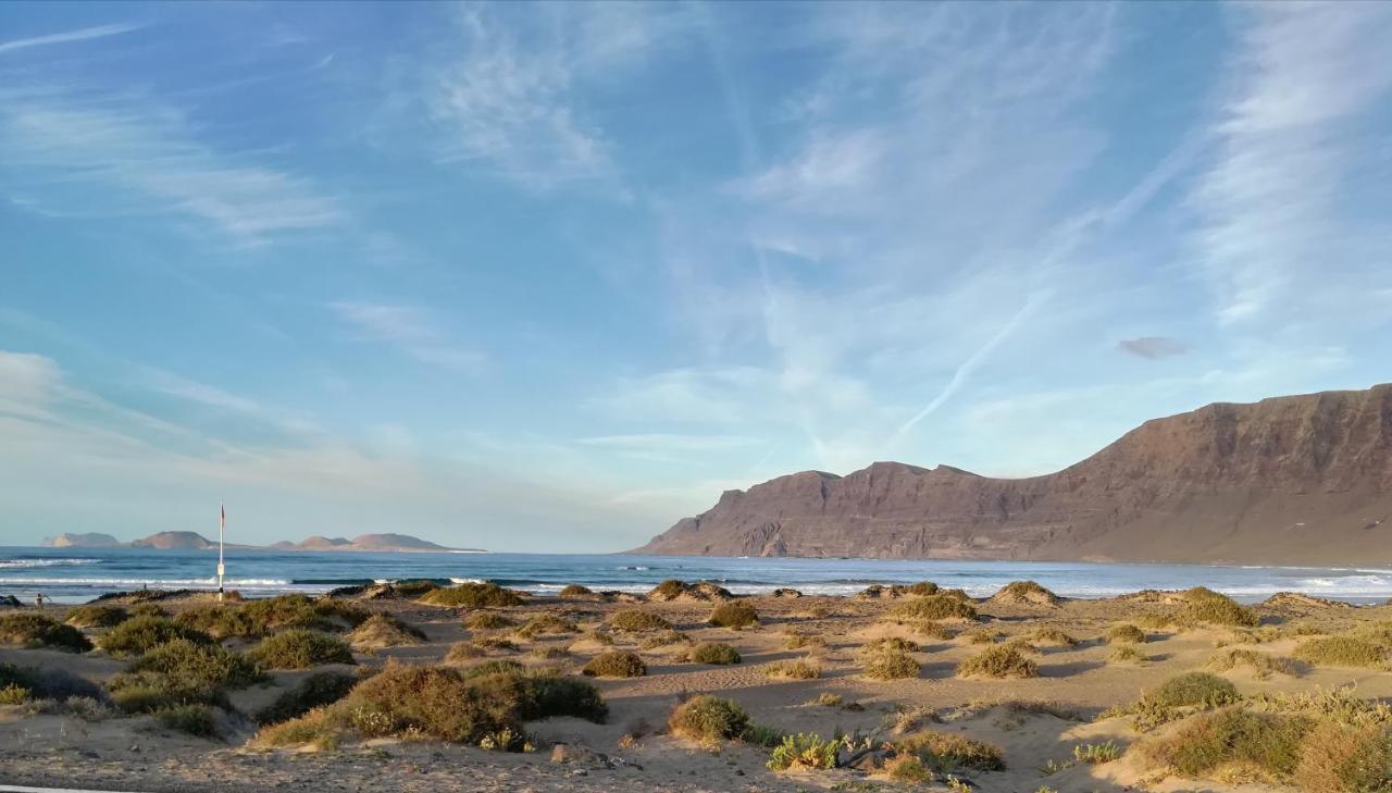 El Charquito Lägenhet Famara Exteriör bild